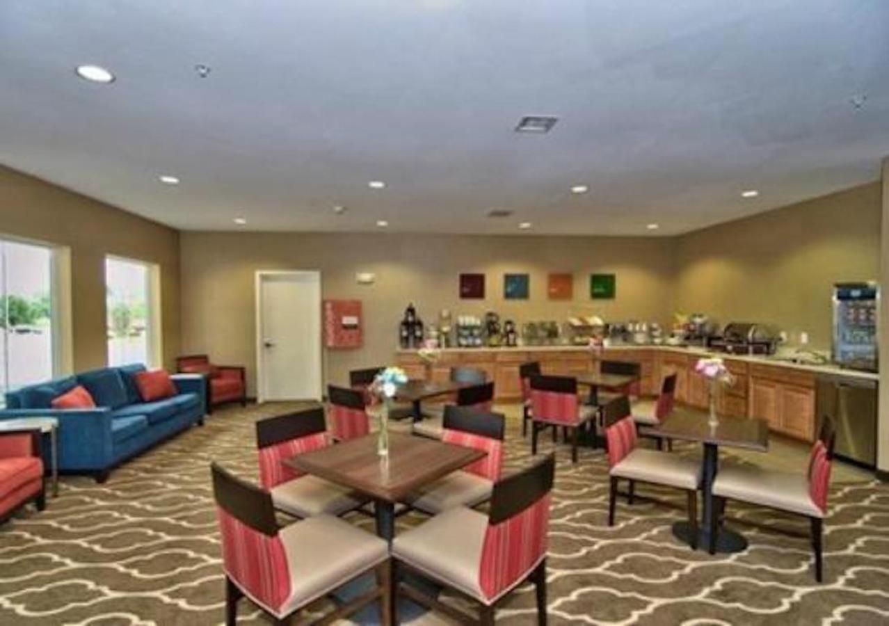 Comfort Inn Apalachin - Binghamton W Route 17 Zewnętrze zdjęcie